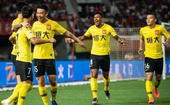 河南建业主场不敌广州恒大，遭遇近期低迷的简单介绍
